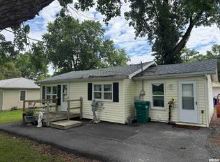3534 N Charles St, Decatur, IL 62526