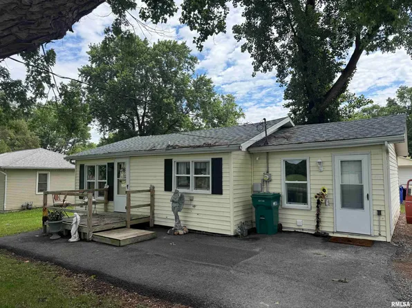 3534 N Charles St, Decatur, IL 62526