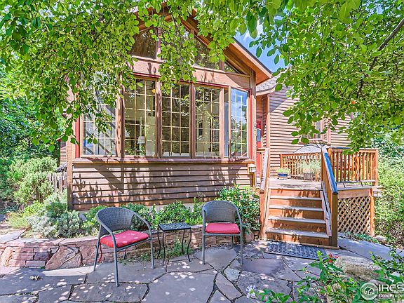 4th image of 1601 Mariposa Ave