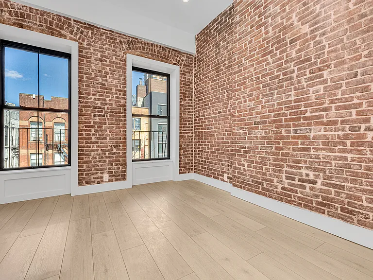356 W 48th St #2A — Photo 14