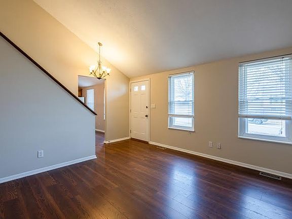 5th image of 150 Breckenridge Dr