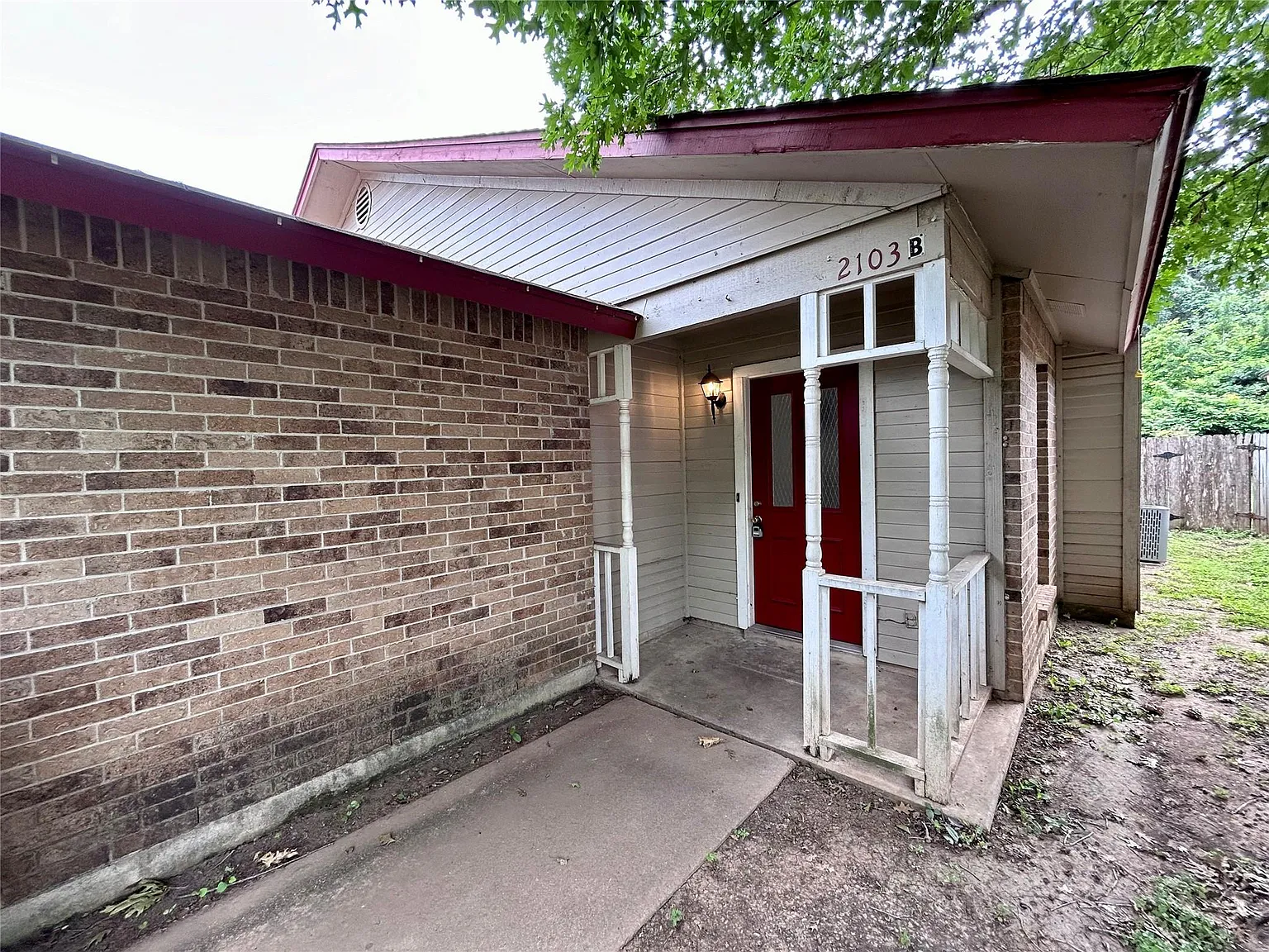 2 bed, 2.0 bath, 924 sqft, $1,575 — Photo 4