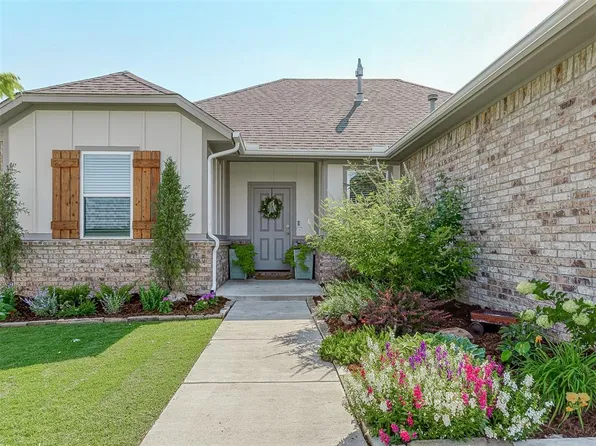 11601 Sweeping Ln, Guthrie, OK 73044