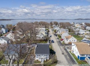 39 Central Ave, Hull, MA 02045