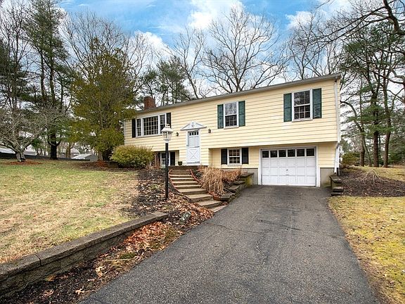 2nd image of 95 Blackmount Dr