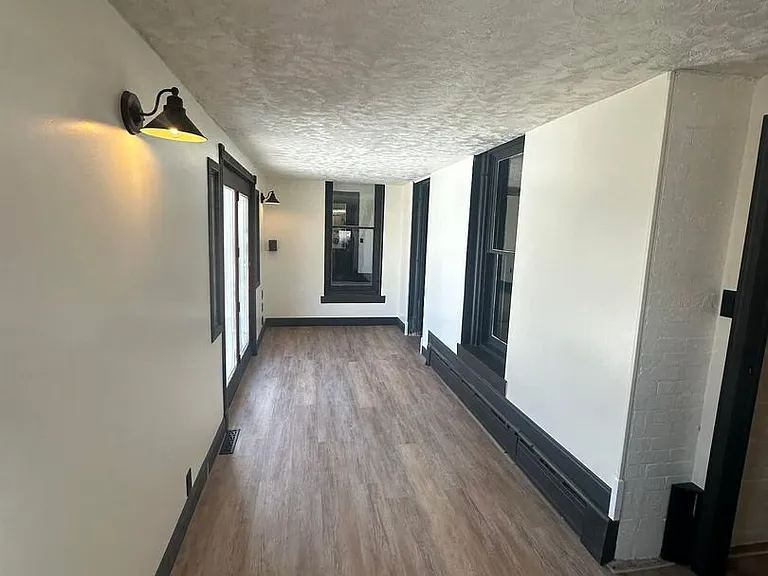 711 W Adams St — Photo 15