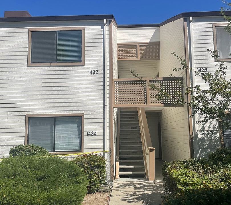 1st image of 1432 Park Entrance Dr