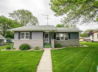 526 4th Ave SW, Le Mars, IA 51031