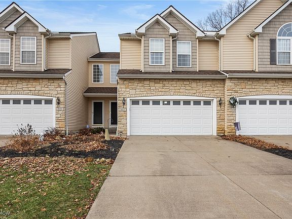 2nd image of 953 Longitude Ln