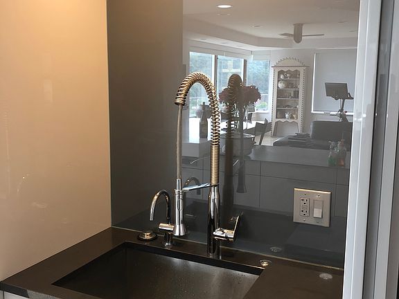 Kitchen sink designer faucet