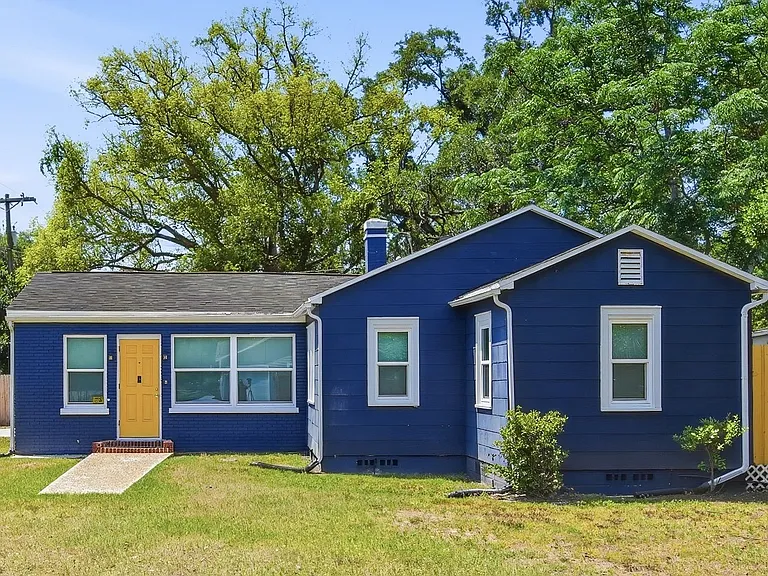 1419 E Jean St — Photo 3