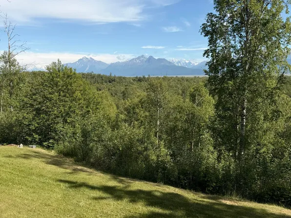 3231 S Caryshea St, Wasilla, AK 99623