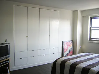 Sold by Metropolitan Real Estate Group