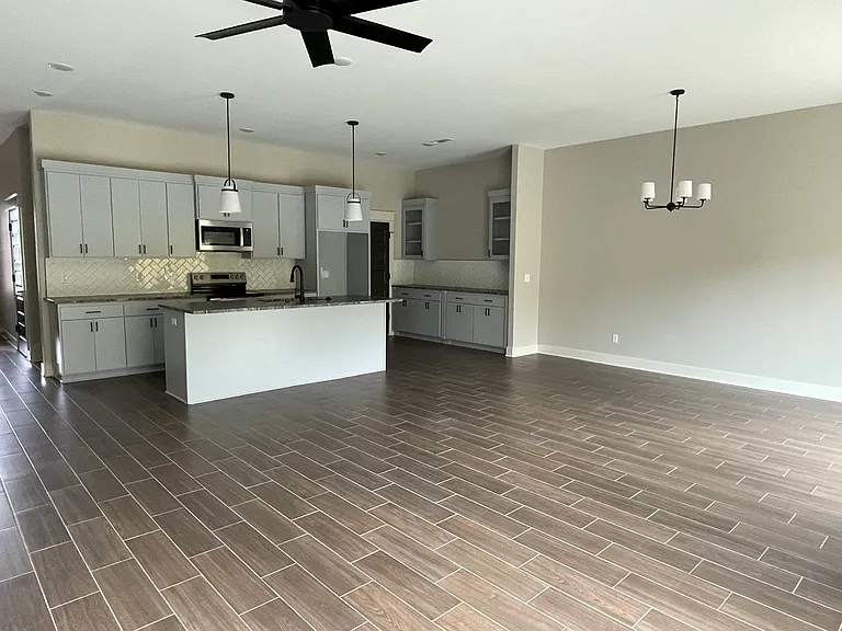 711 Gene George Blvd #C — Photo 7
