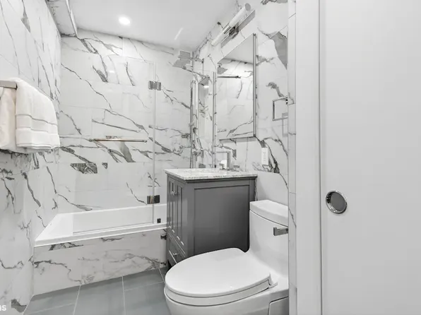 520 East 72nd Street image 7 of 13