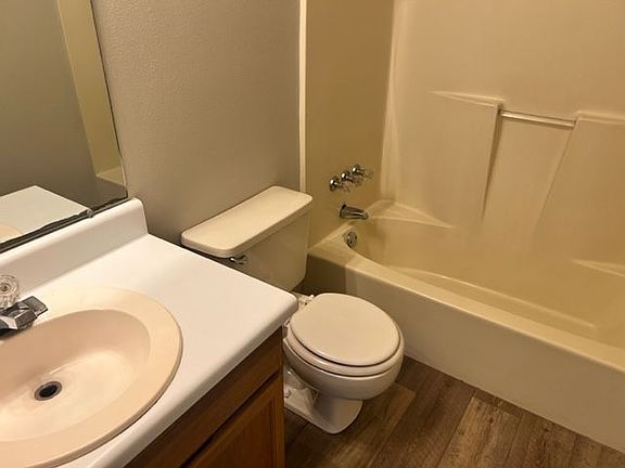 5th image of 2145 Bellemeade Cir
