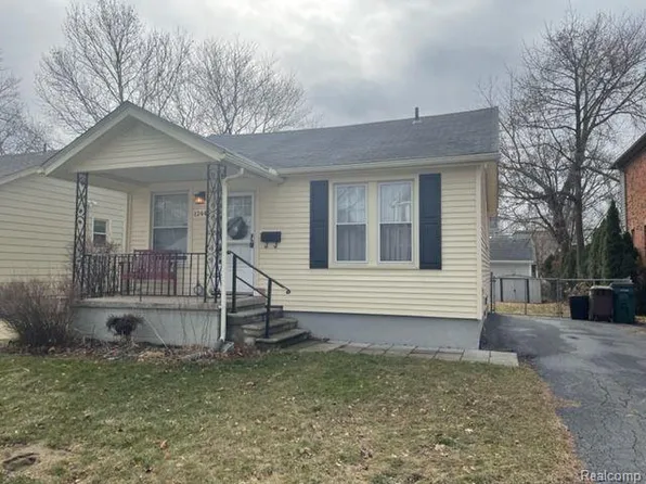 1244 Holland St, Birmingham, MI 48009
