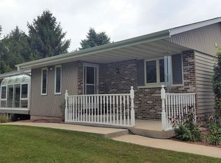 6436 E Monroe Ave, Hartford, WI 53027