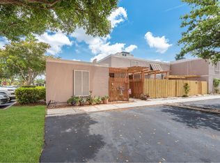 11200 NW 15th St #11200, Pembroke Pines, FL 33026