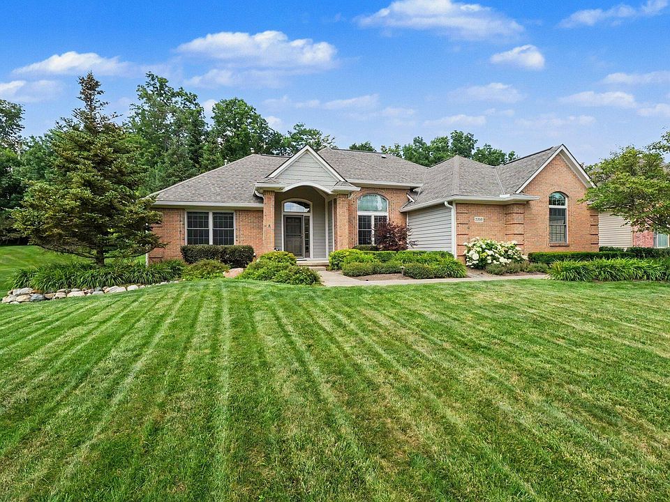 1st image of 2258 Woodview Ln