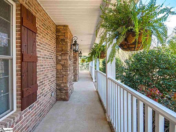 4th image of 105 Paris Glen Way
