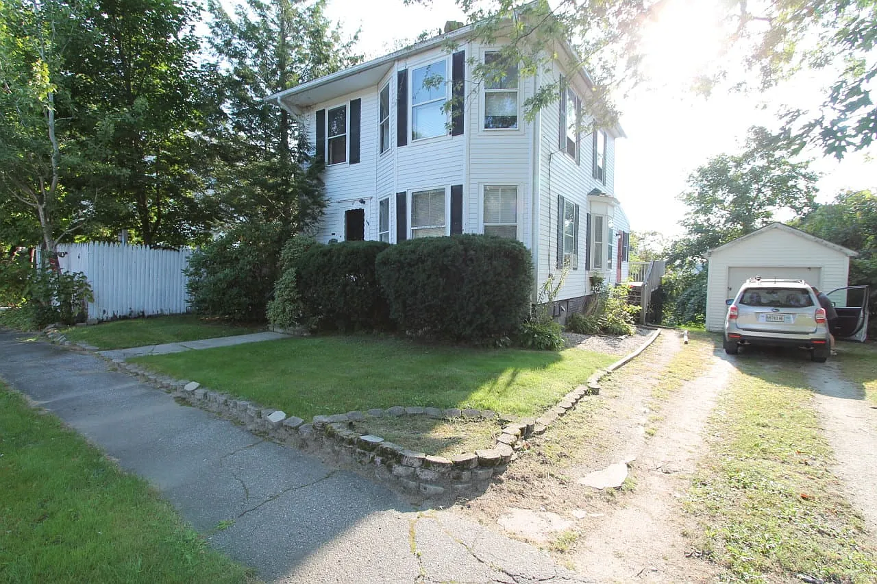 2 bed, 1460 sqft, $1,750 — Photo 1