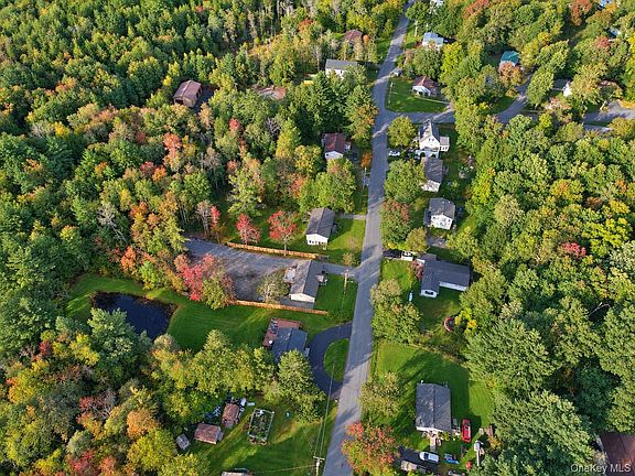 4th image of 27 Quiat Road