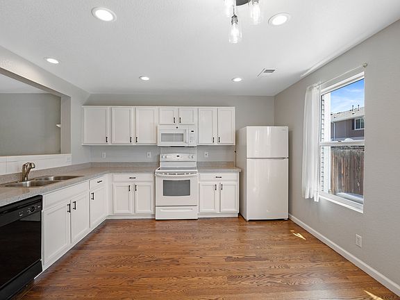 2nd image of 11050 Gaylord St