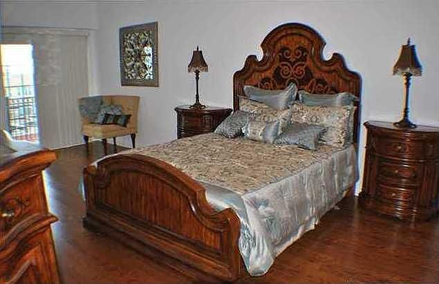 2nd image of 706 Lareine Ave Unit 303