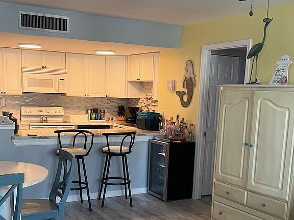 5th image of 2987 S Atlantic Ave APT 1505