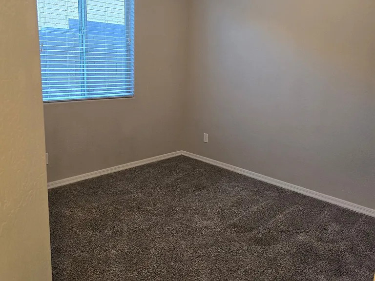 4343 W Kirkland Ave — Photo 8