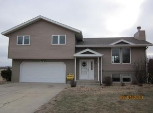 203 SE Calle Colombo St, Columbus, NE 68601