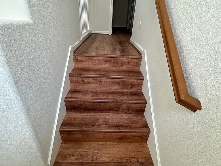 1555 Craiglee Way — Photo 24