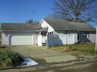 201 S 3rd St, West Terre Haute, IN 47885