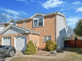 1111 Tabor Ln, Philadelphia, PA 19111