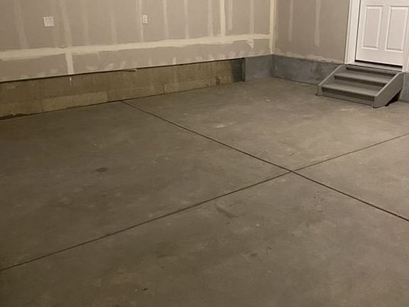 3rd image of 13787 Vispo Way