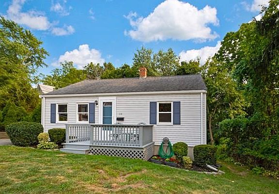 3rd image of 114 Babcock Ave