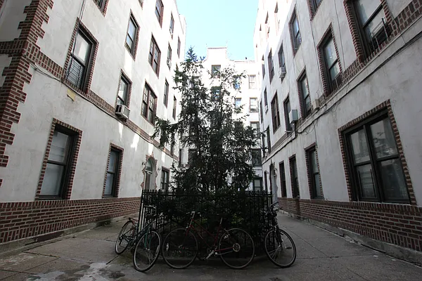 Rented by Bedford 6 Real Estate | media 19