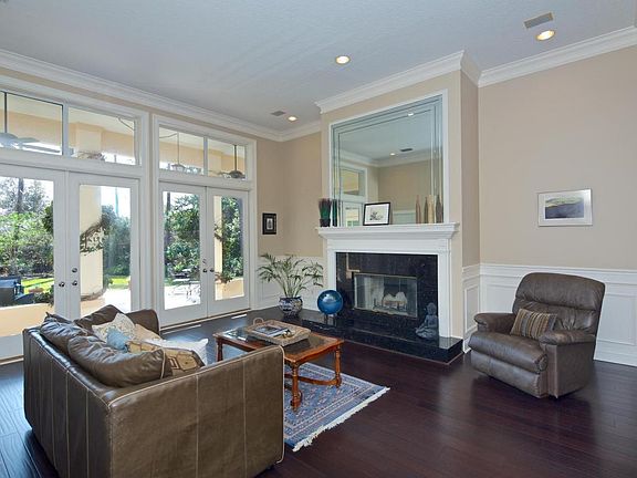 5th image of 145 Linkside Cir