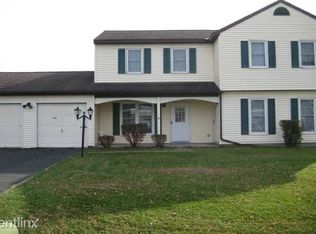 122/124 Rockefeller Rd, Delmar, NY 12054