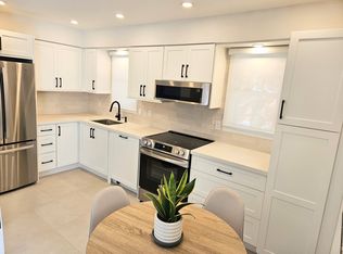 42 Sunray Cres, Toronto, ON M3M2C5