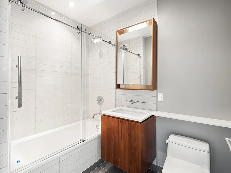 555 W 59th St #10B — Photo 10