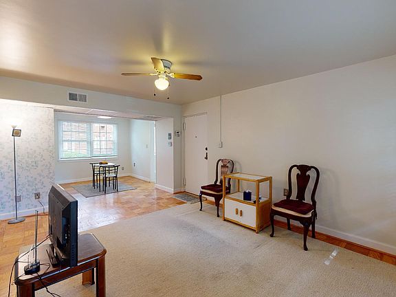 4th image of 6620 Boulevard Vw Suite A1