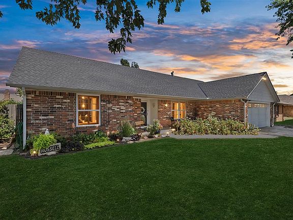 2nd image of 10037 Saint Helens Dr