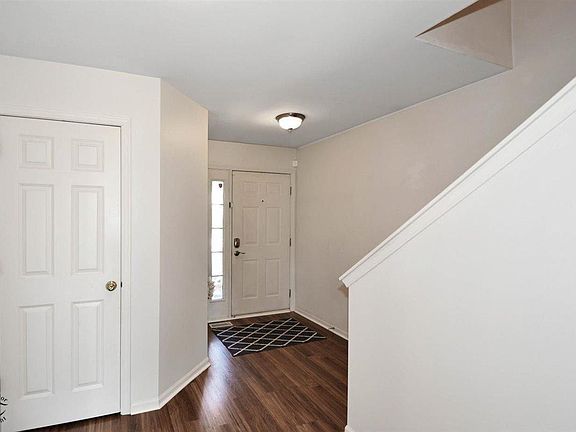 2nd image of 23911 W McMullin Cir