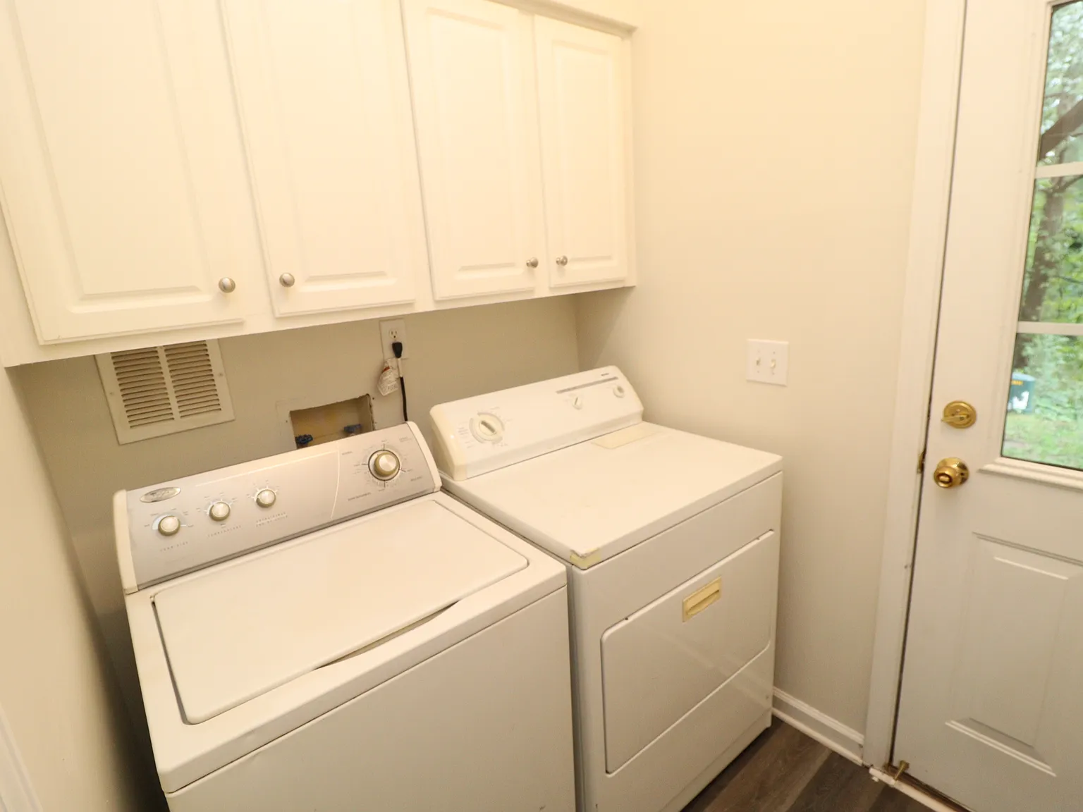 Inviting Morrisville Townhome in Breckenridge Available Immediately — Photo 4