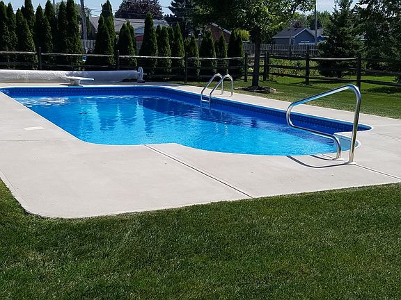 3rd image of 2125 Old Trail Dr