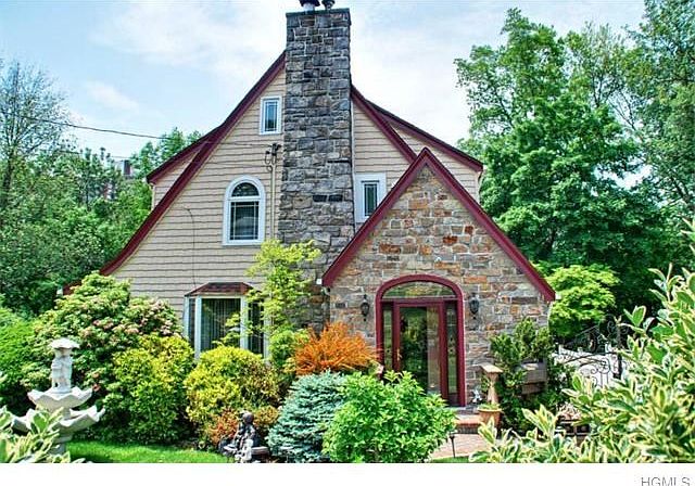 1st image of 85 Helena Ave