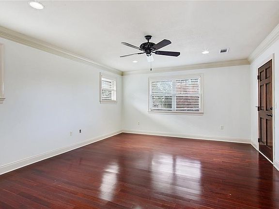 3rd image of 6315 Canal Blvd #17
