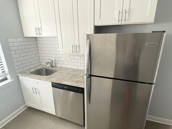 4th image of 10228 S Walden Pkwy #B3